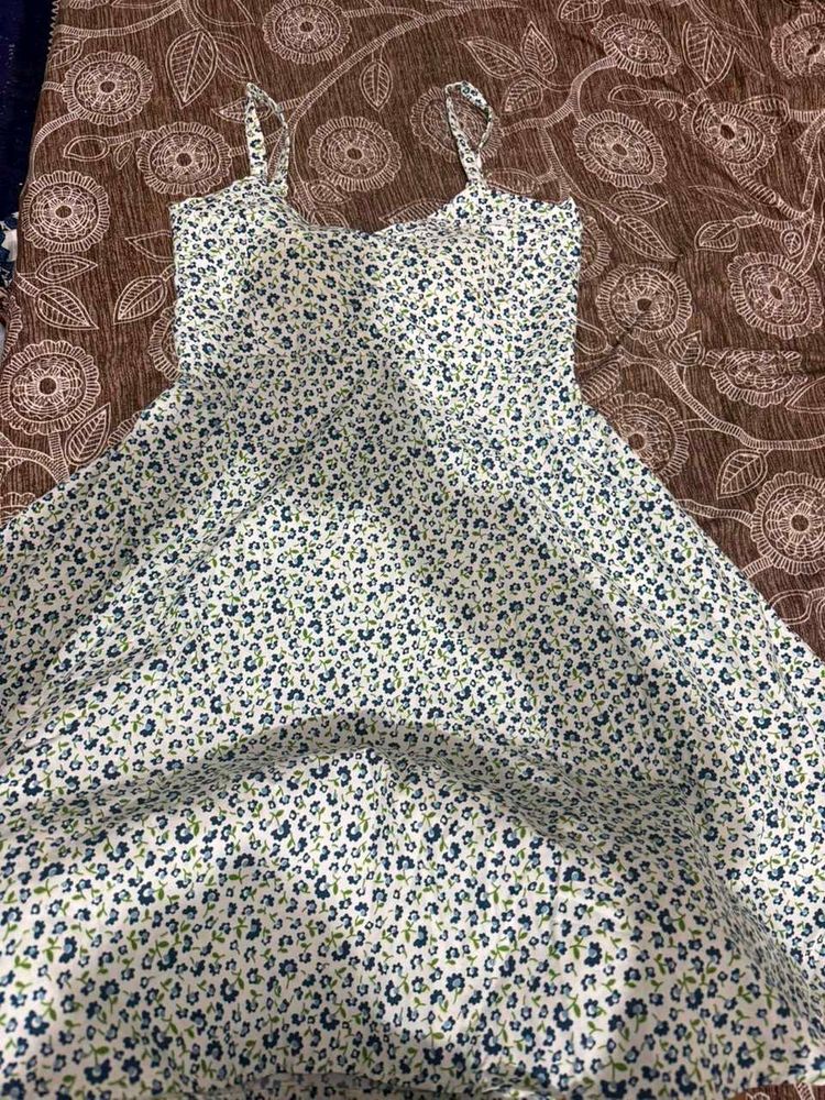 Floral Cotton Tie-Back Midi Dress 🌸