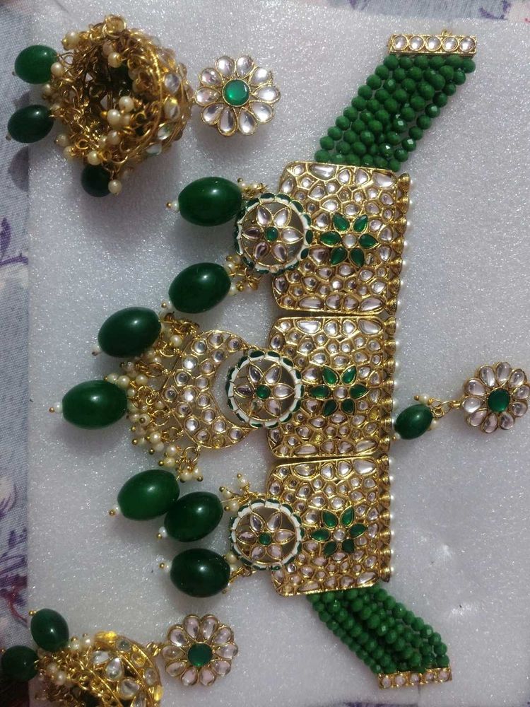 Green Kundan Jewelry Set