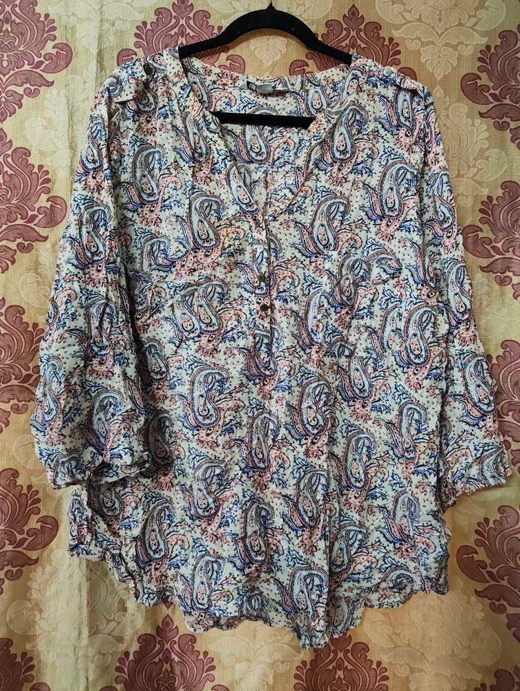 Chic Paisley Print V-Neck Top