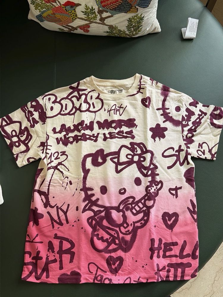 Hello Kitty Graffiti T-Shirt