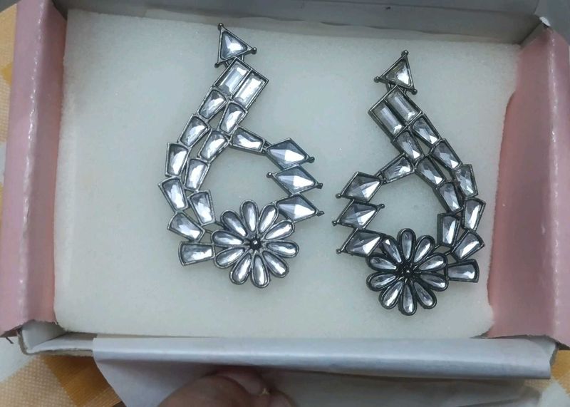 Designer Dangler Earrings with Stone