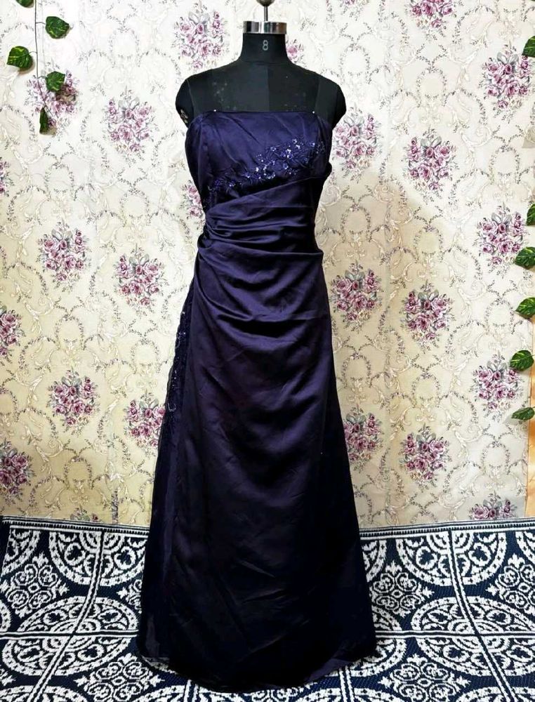 Elegant Navy Blue Strapless Gown
