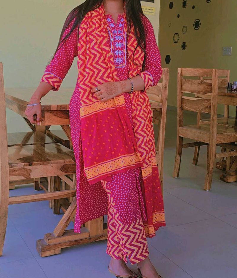 Vibrant Pink Ethnic Kurta Set
