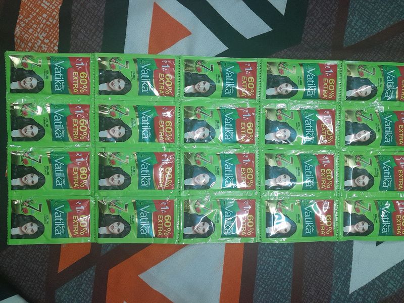 100 Packet Of Vatika Sampoo