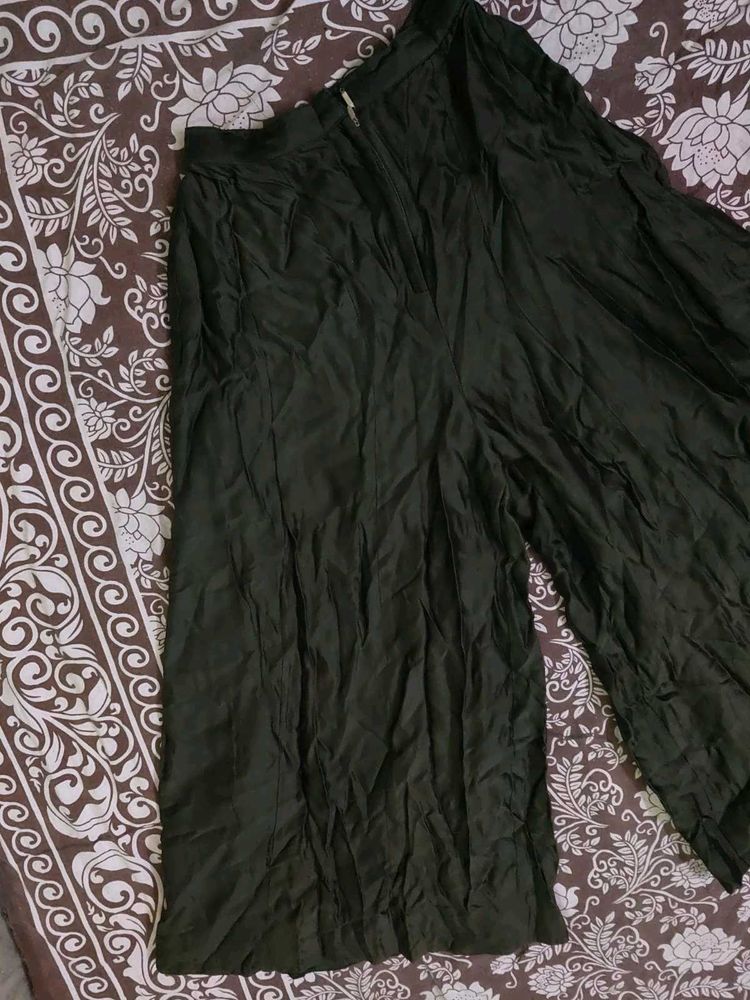 ELEGANT BLACK FLARED PALAZZO