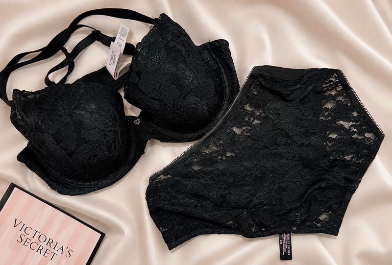 🔥PRICE DROP🔥Victoria's Secret Lingerie Set