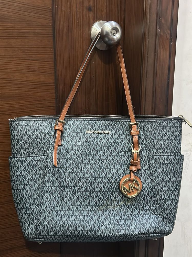 Michael  kors (first copy ) tote bag