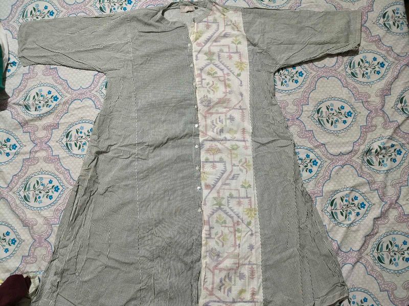Striped Kurta with Printed Panel
