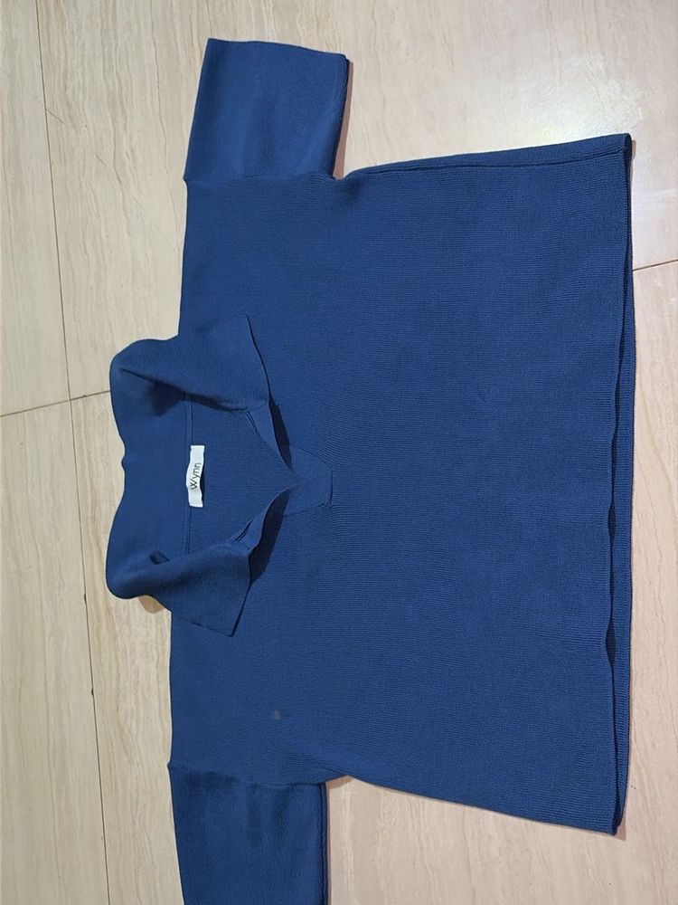 Chic Blue Collared Knit Top
