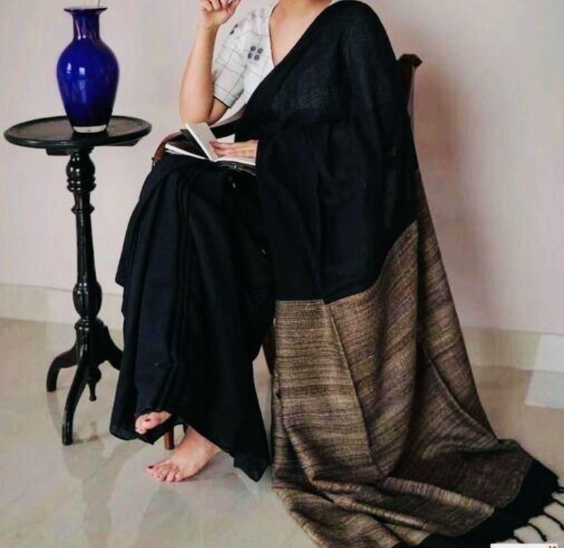 Elegant Black Saree with Textured Border