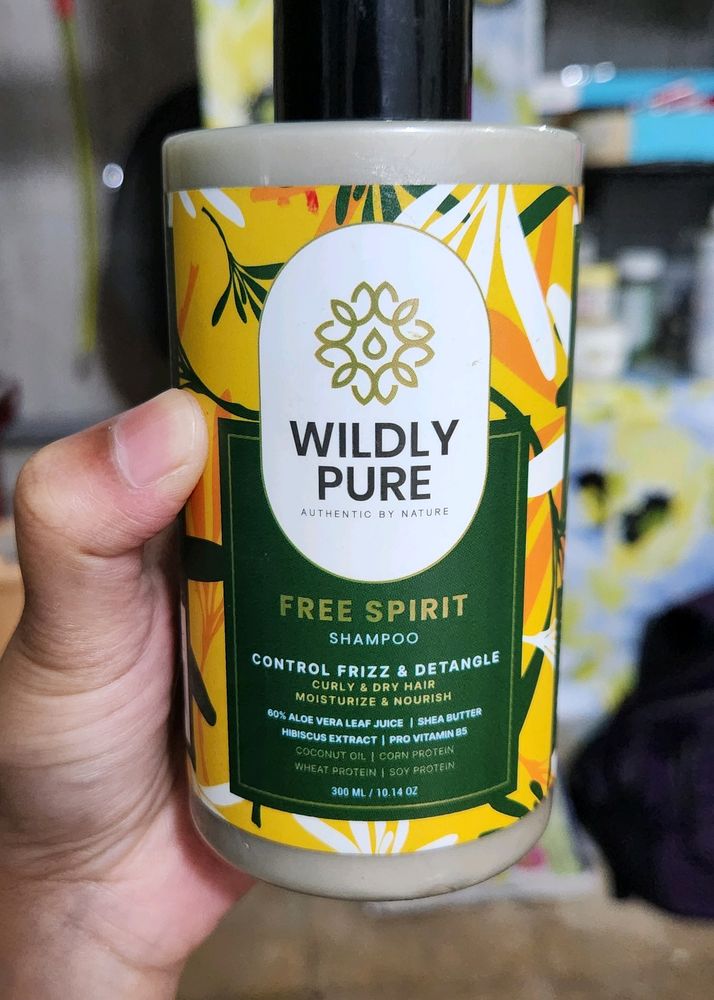 Wildly Pure Free spirit Frizz Control Shampoo
