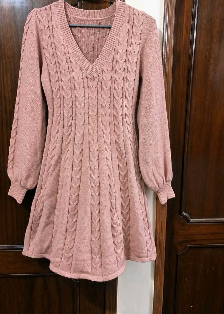 Chic Cable Knit V-Neck Sweater Dress