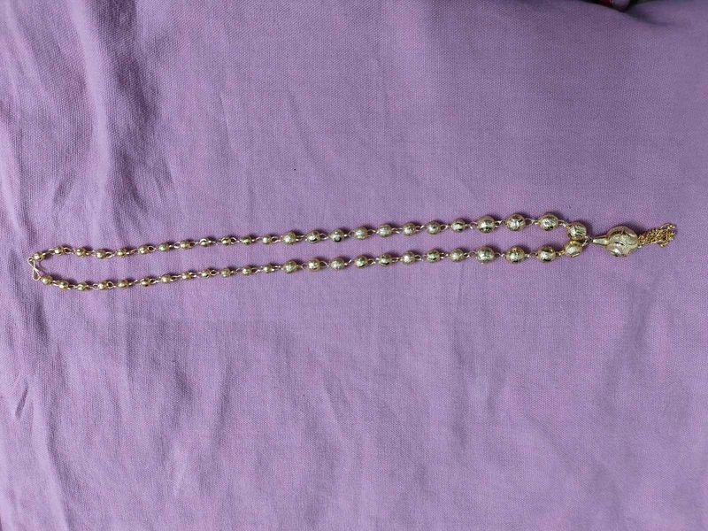 Elegant Gold Chain Necklace