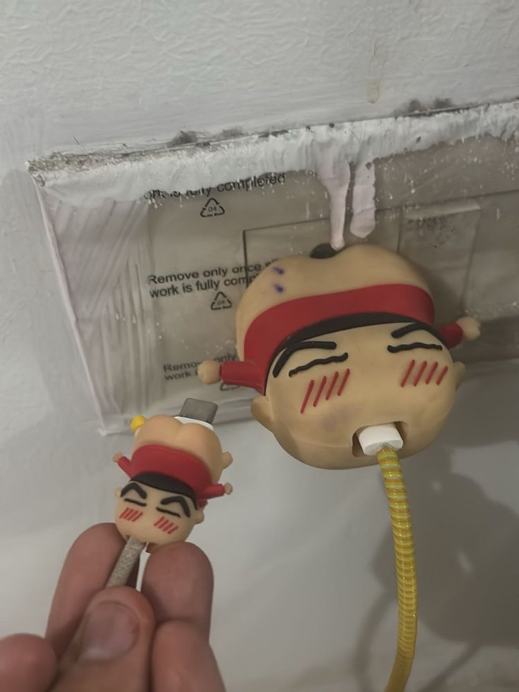 shinchan iphone charger protector