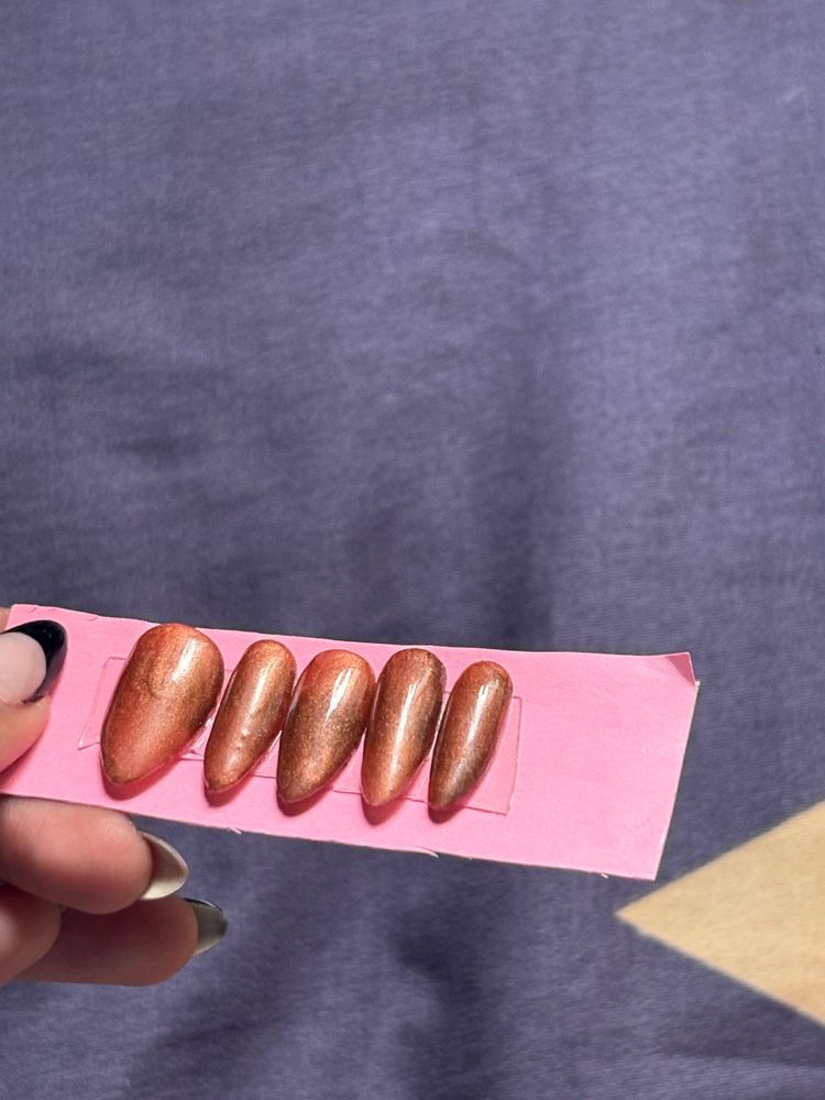 Shimmer Cat Eye Press-On Nails