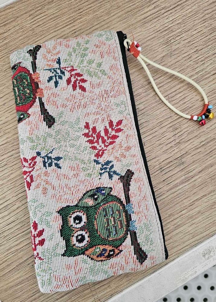 Cute Owl Woven Pouch