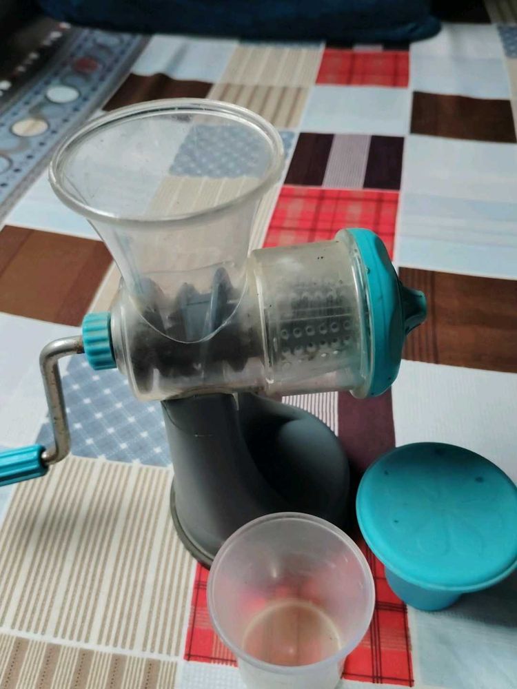 Vintage Fruit Juices Grinder