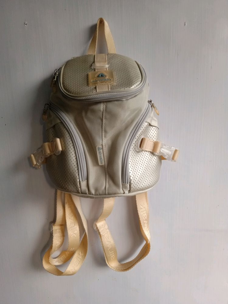 Small backpack for girls