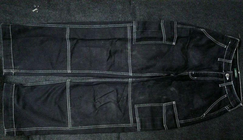 Stylish Black Cargo Jeans