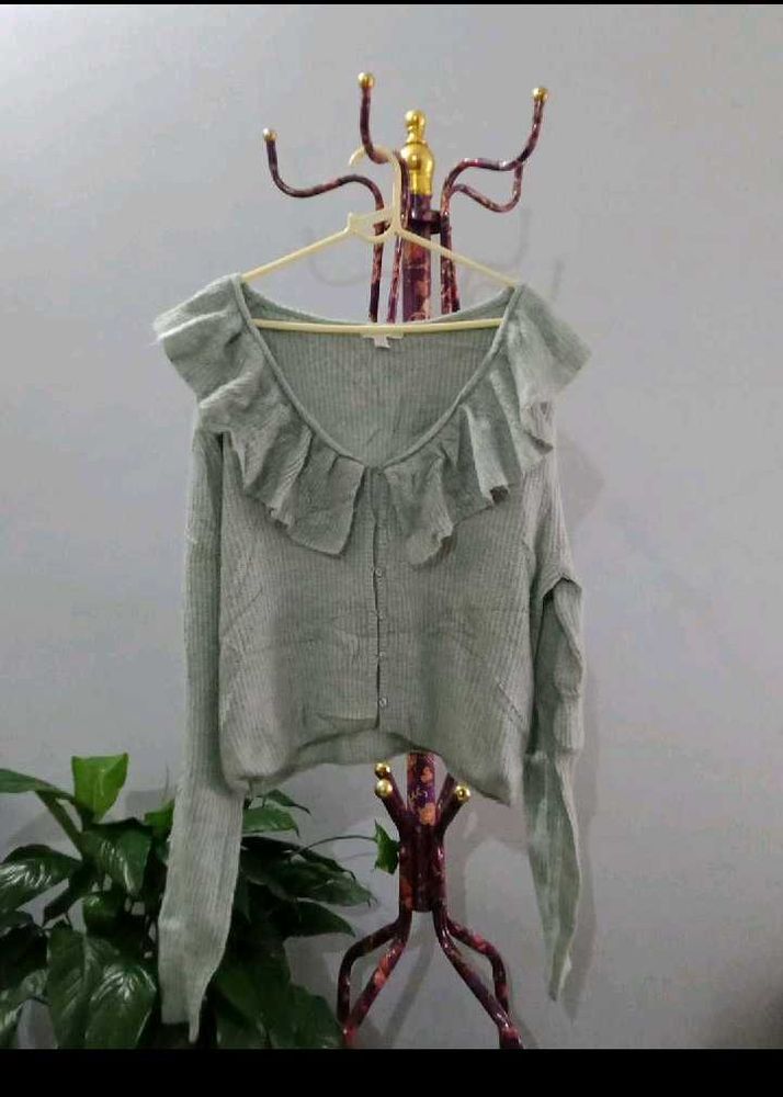 H.M Ruffled Knit Cropped Cardigan