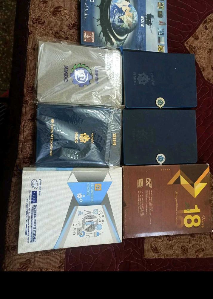 Assorted Diaries and Planners (6 pieces)