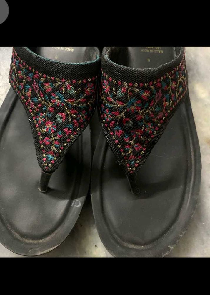 Stylish Women's Flip-Flops