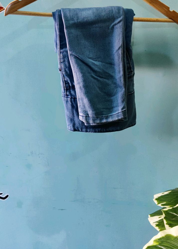 Slim Fit Ankle Length Denim Jeans For Women