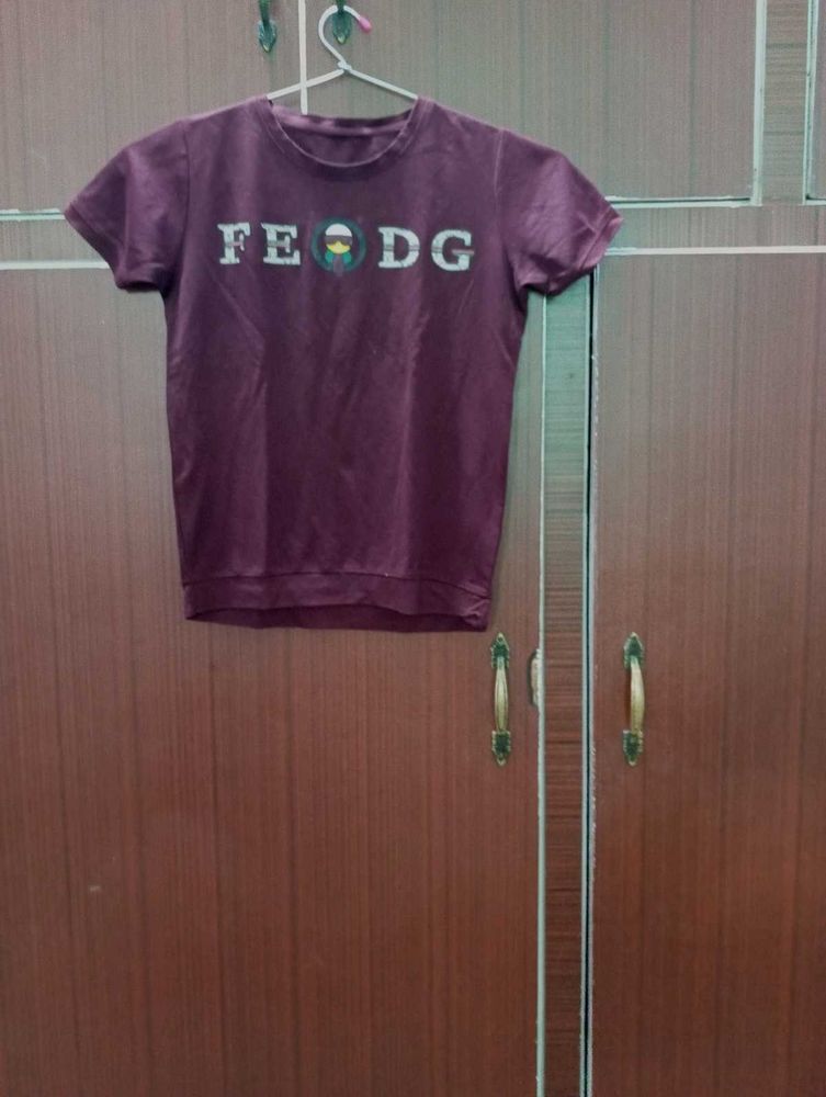 Maroon Graphic T-Shirt