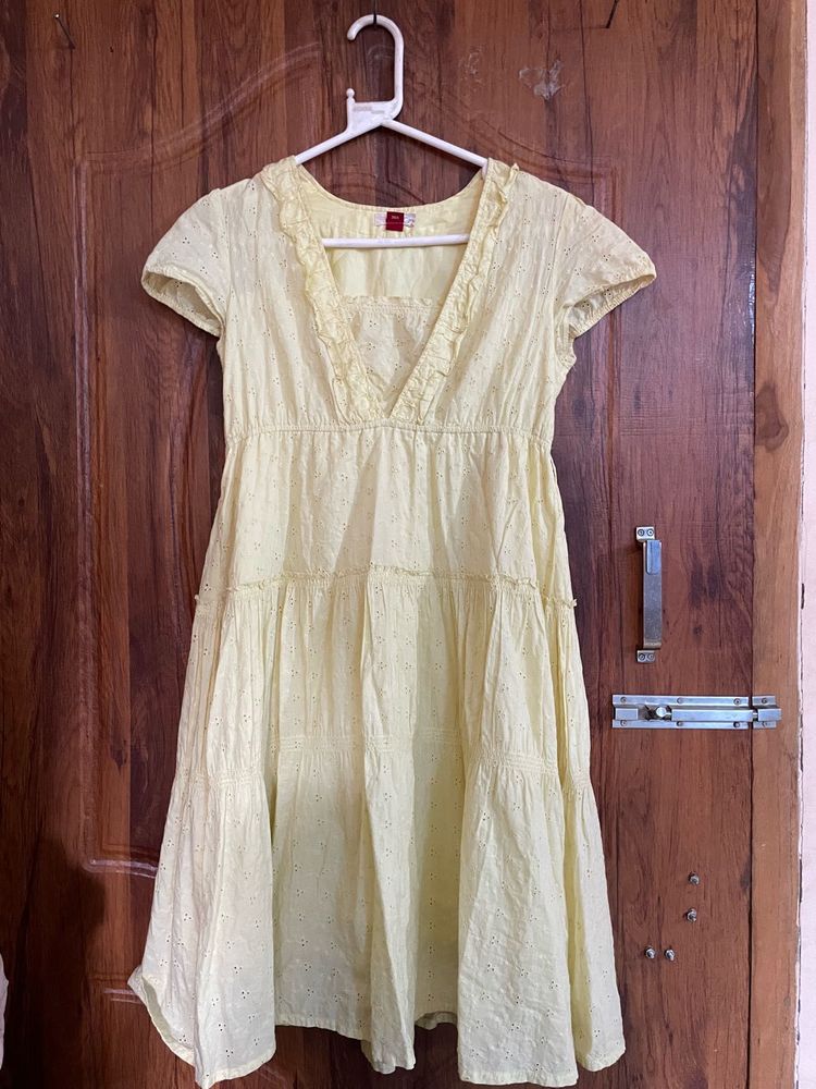 Chic Yellow Tiered Dress