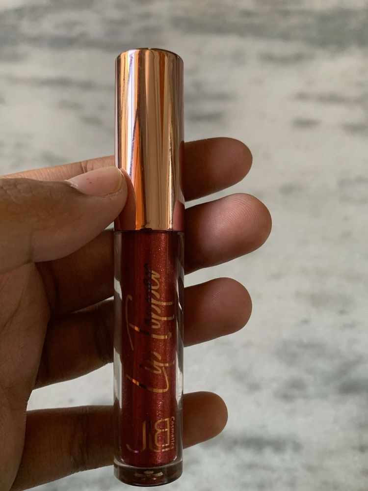 JLB Shimmery Lip topper