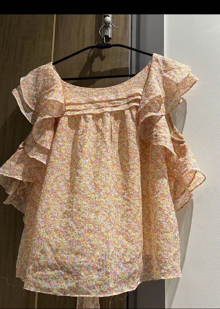 Floral Ruffle Sleeve Top