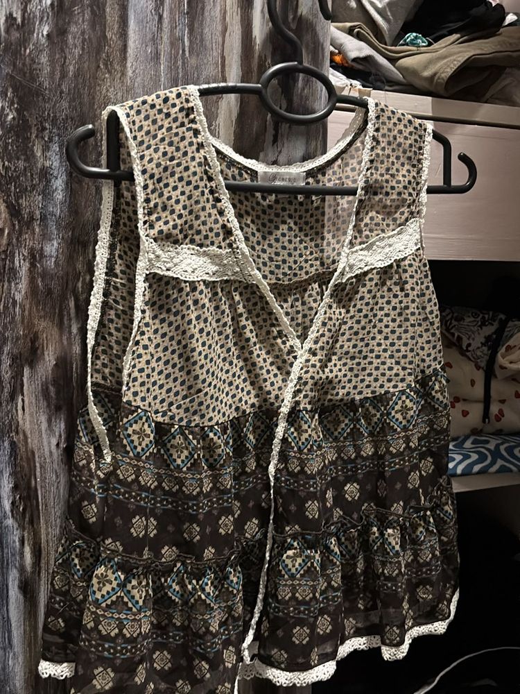 Boho Sleeveless Lace Trim Top