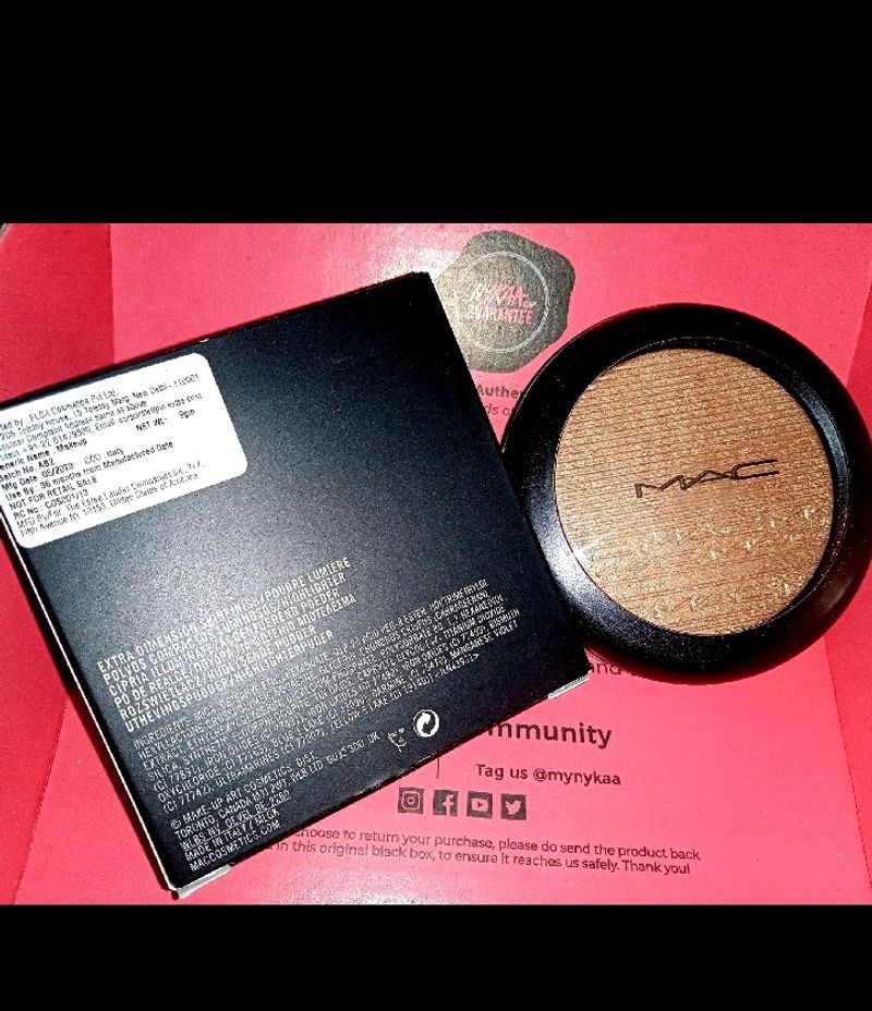 MAC Extra Dimension Skinfinish Highlighter