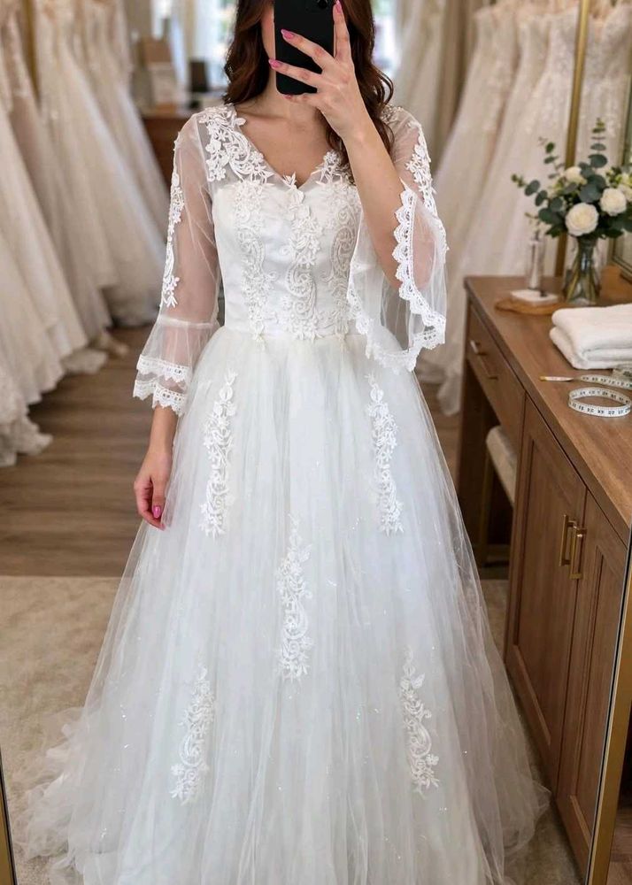 Elegant White Wedding Dress