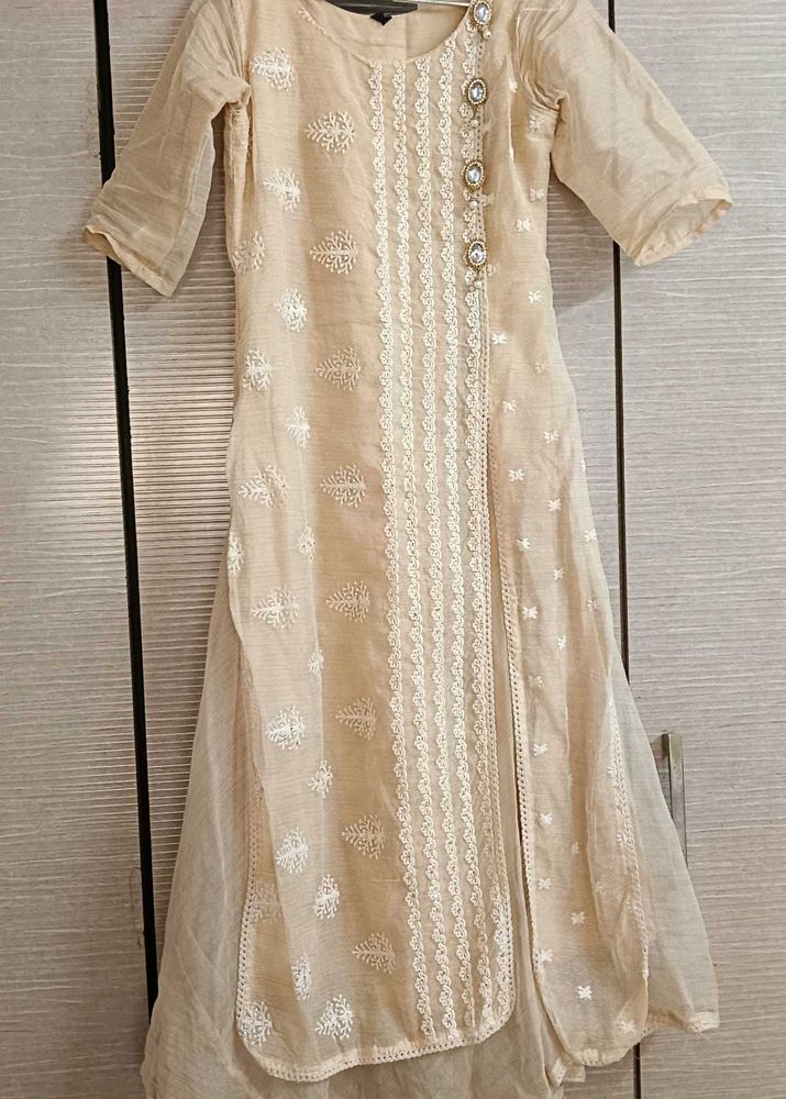 Elegant Embroidered Kurta