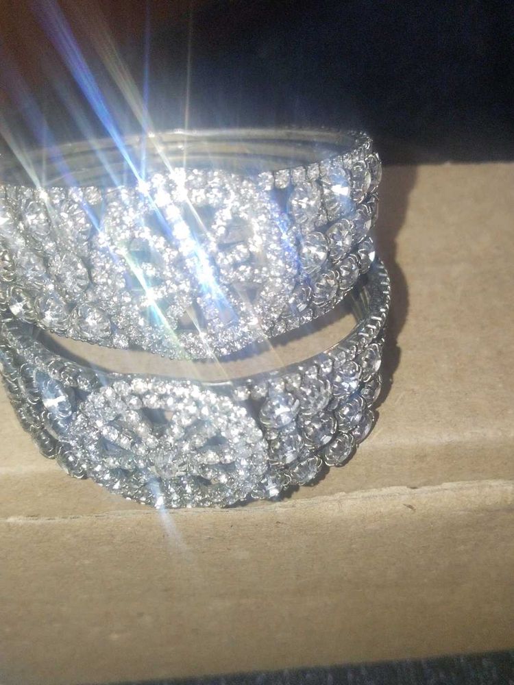Sparkling Rhinestone Bangle Set