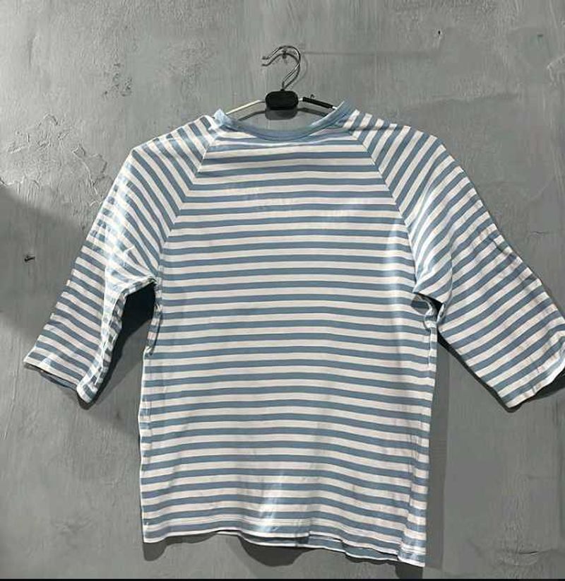 trending t shirt
