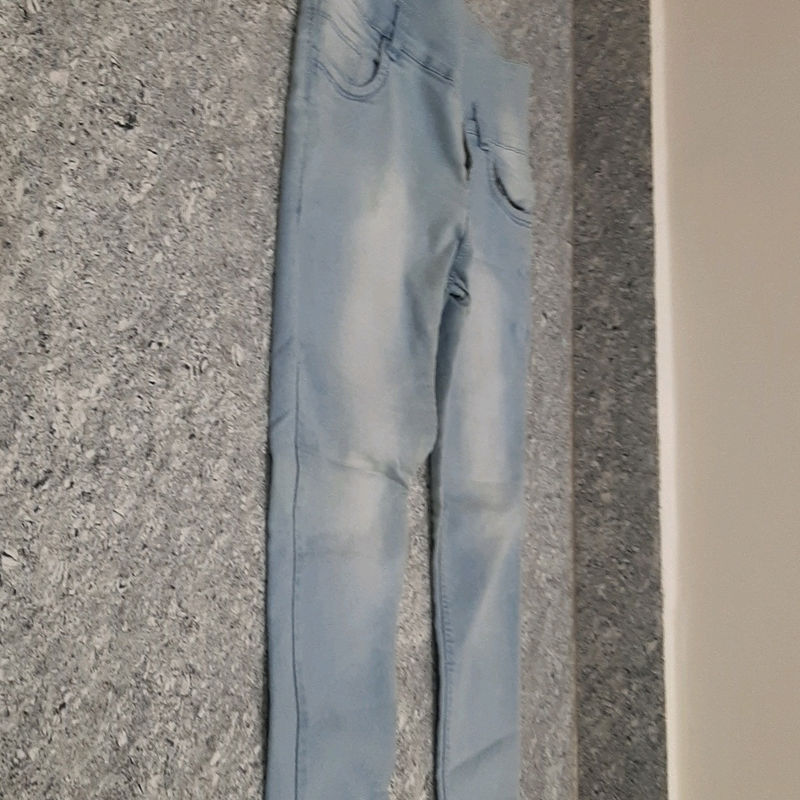 32 Size stretches jeans