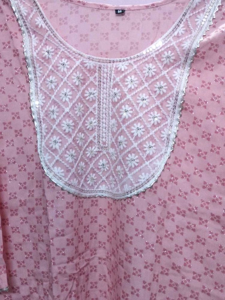 Elegant Pink Embroidered Kurta
