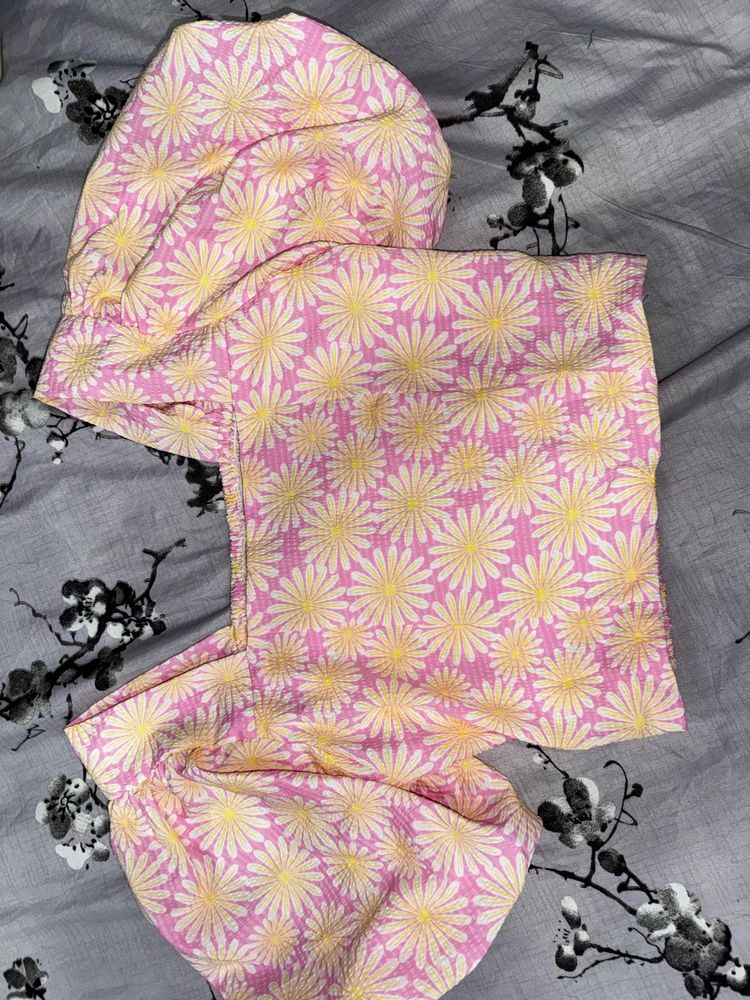 Pink Daisy Print top