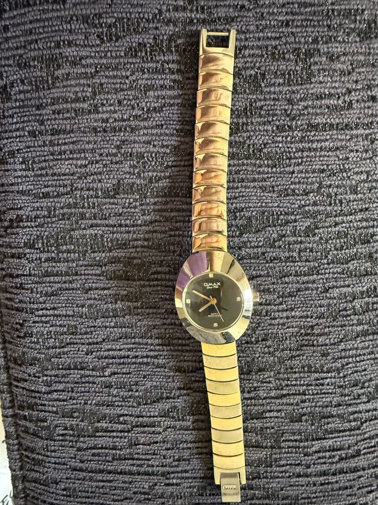 Vintage OMAX Watch