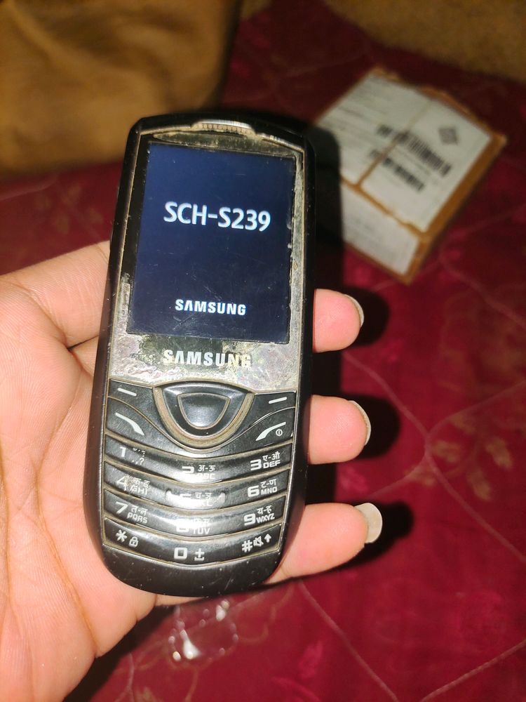 Samsung S239 Keyboard