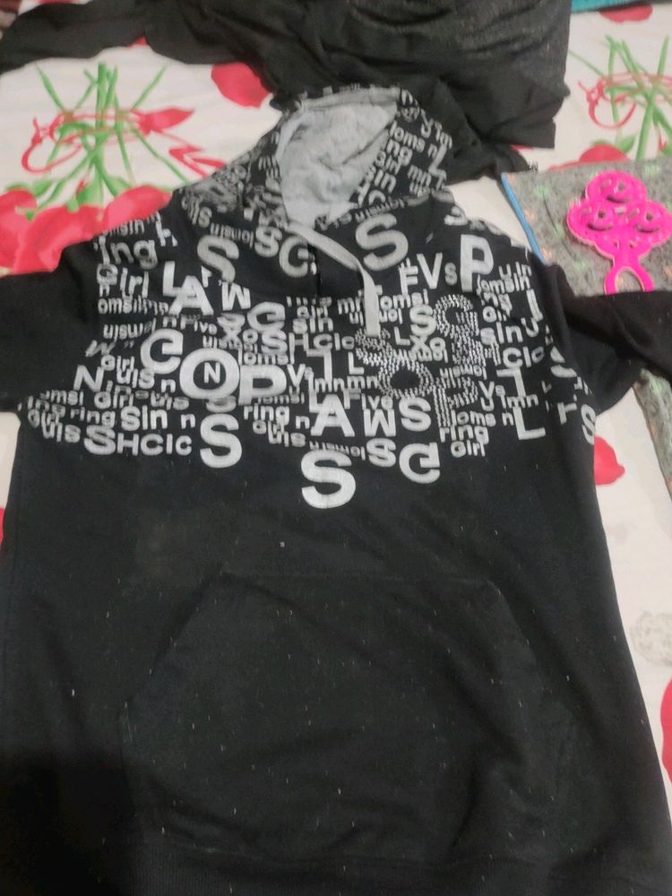 Sweat Shirt