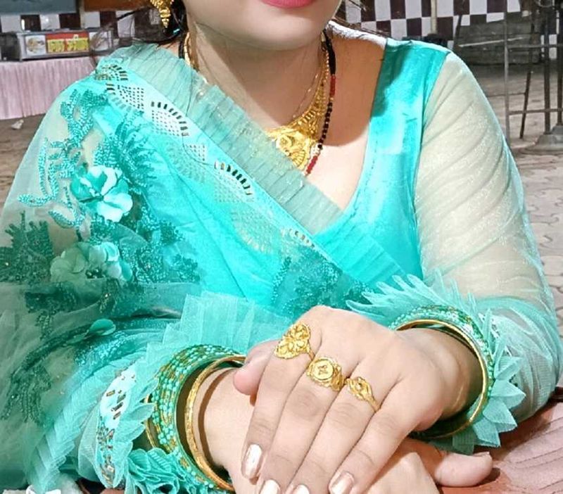 Attractive saare with heavy design