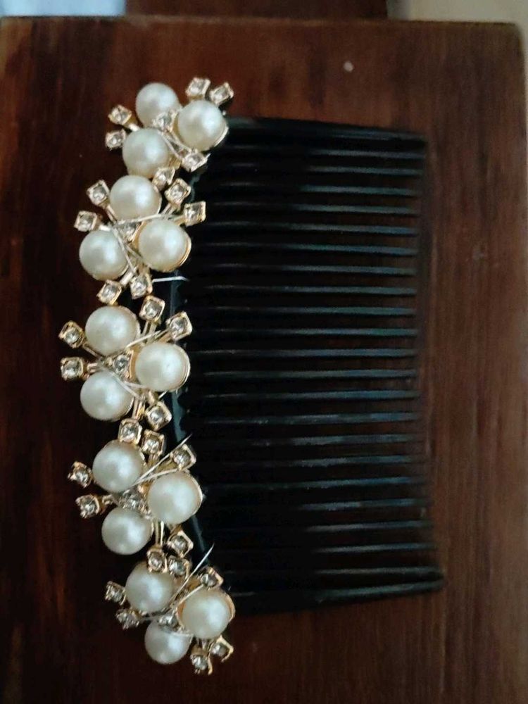 Elegant Pearl &amp; Crystal Hair Comb