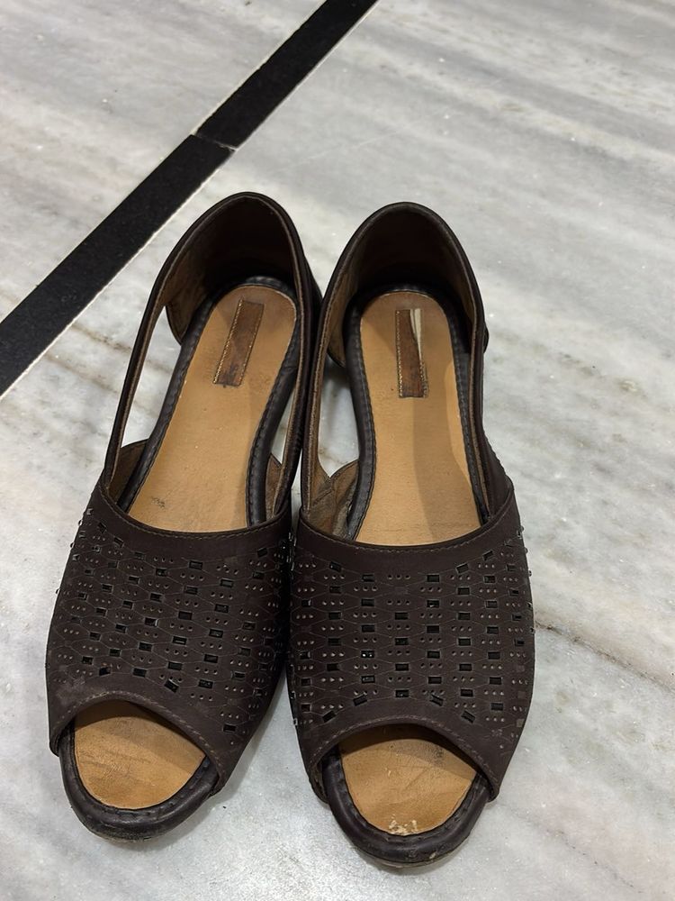 Stylish Brown Cutout Sandals