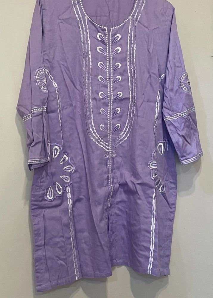 Hand Embroidered Lavender Kurta
