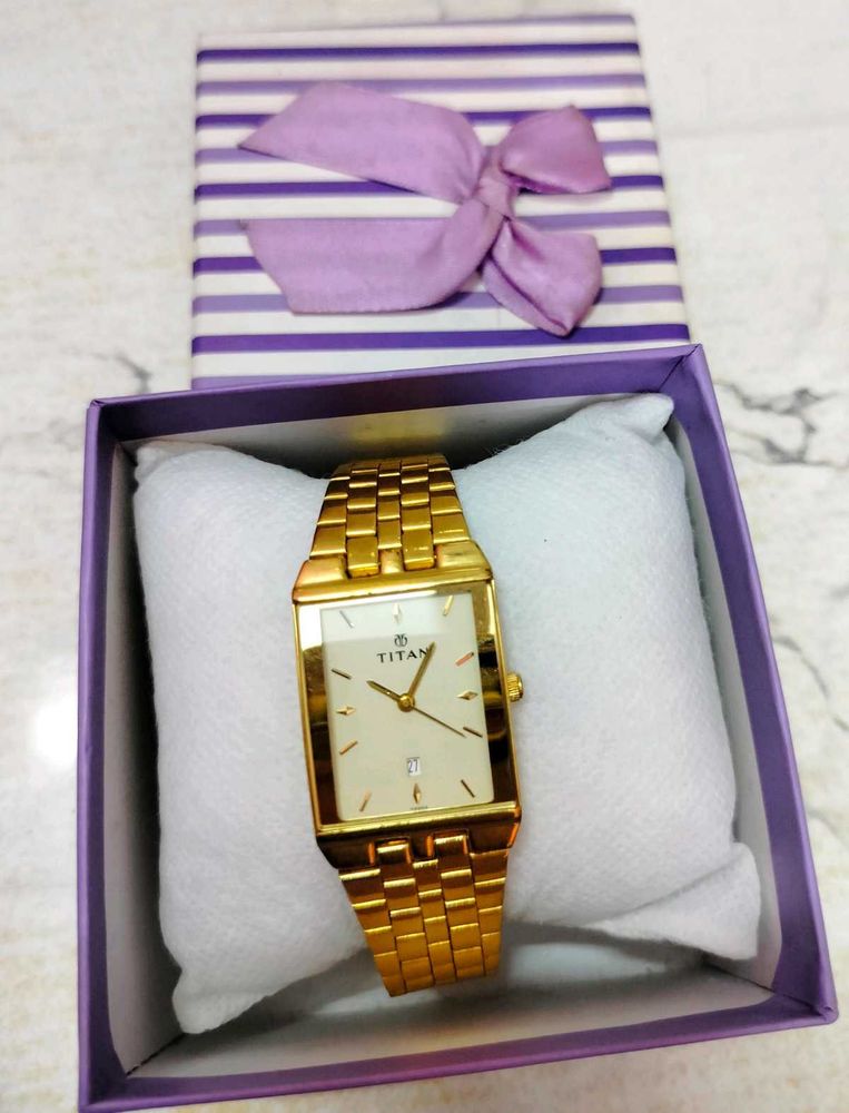 Titan Golden watch ⌚