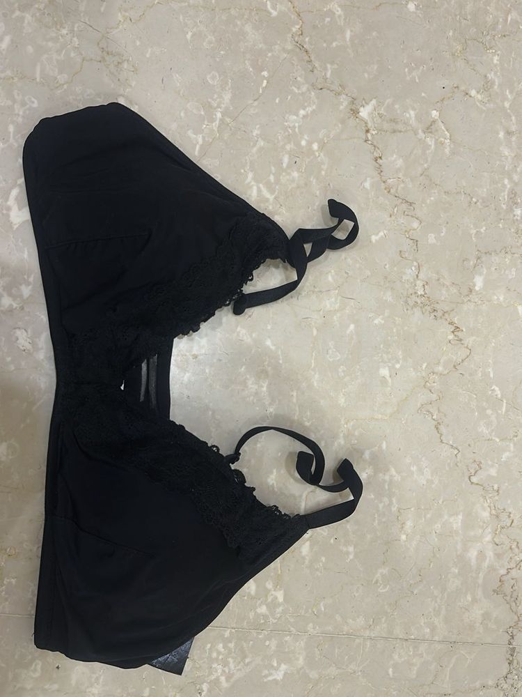 H&amp;M Black Lace Trim Bra