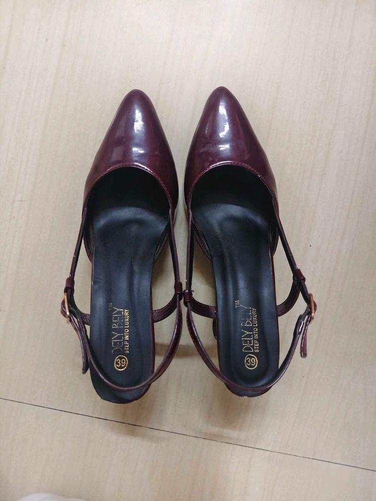 Chic Burgundy Slingback Heels